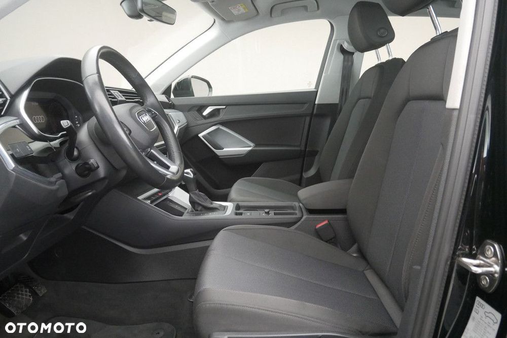 Audi Q3 - 12