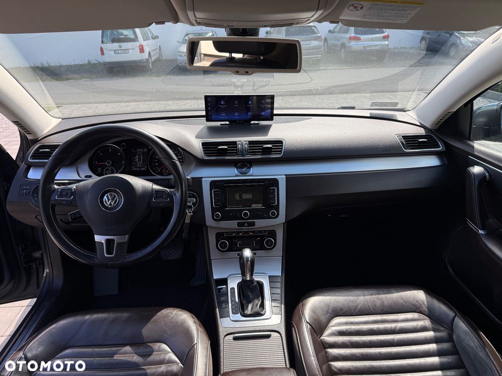 Volkswagen Passat 2.0 TDI Comfortline DSG - 8