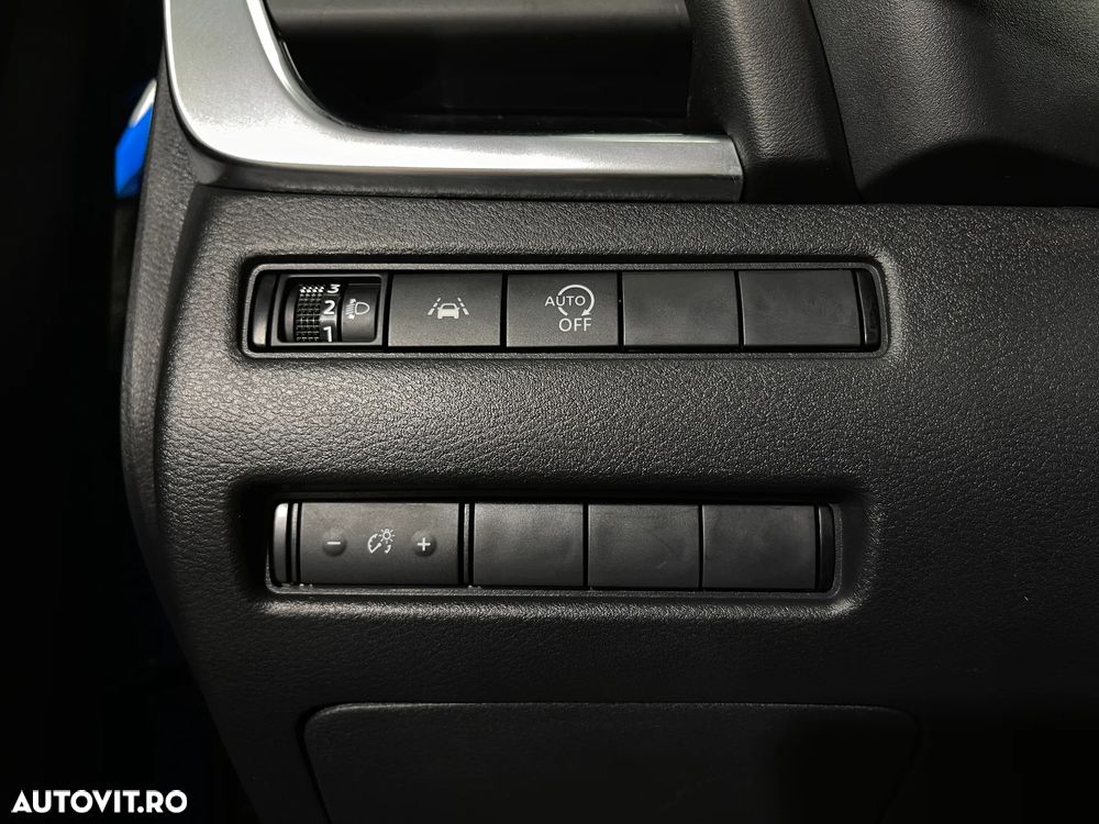 Nissan Qashqai 1.3 DIG-T 4x4 MHEV Xtronic N-Connecta - 20