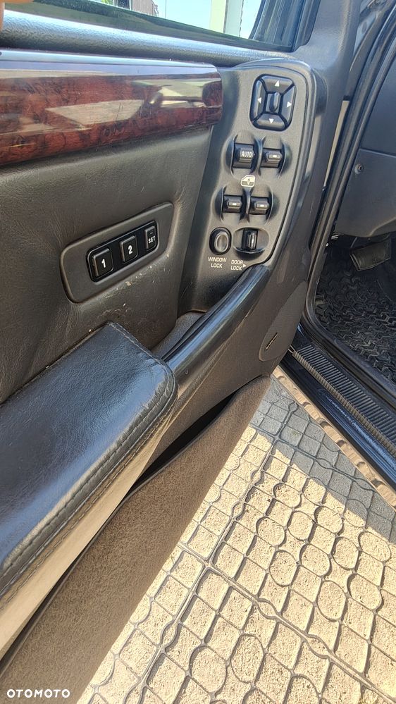 Jeep Grand Cherokee 5.9 Limited - 4
