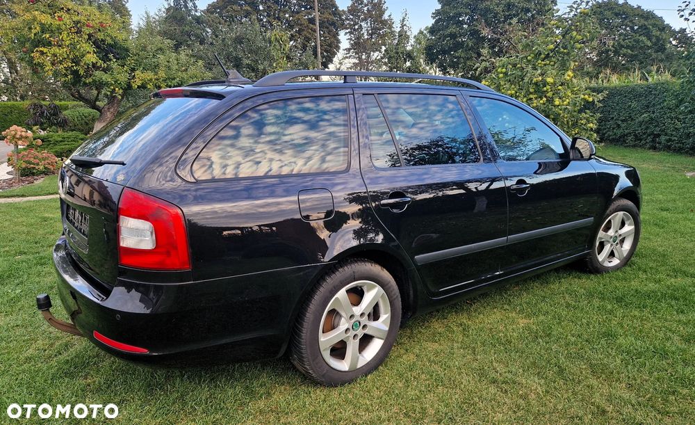 Skoda Octavia 2.0 TDI DPF Elegance DSG - 4