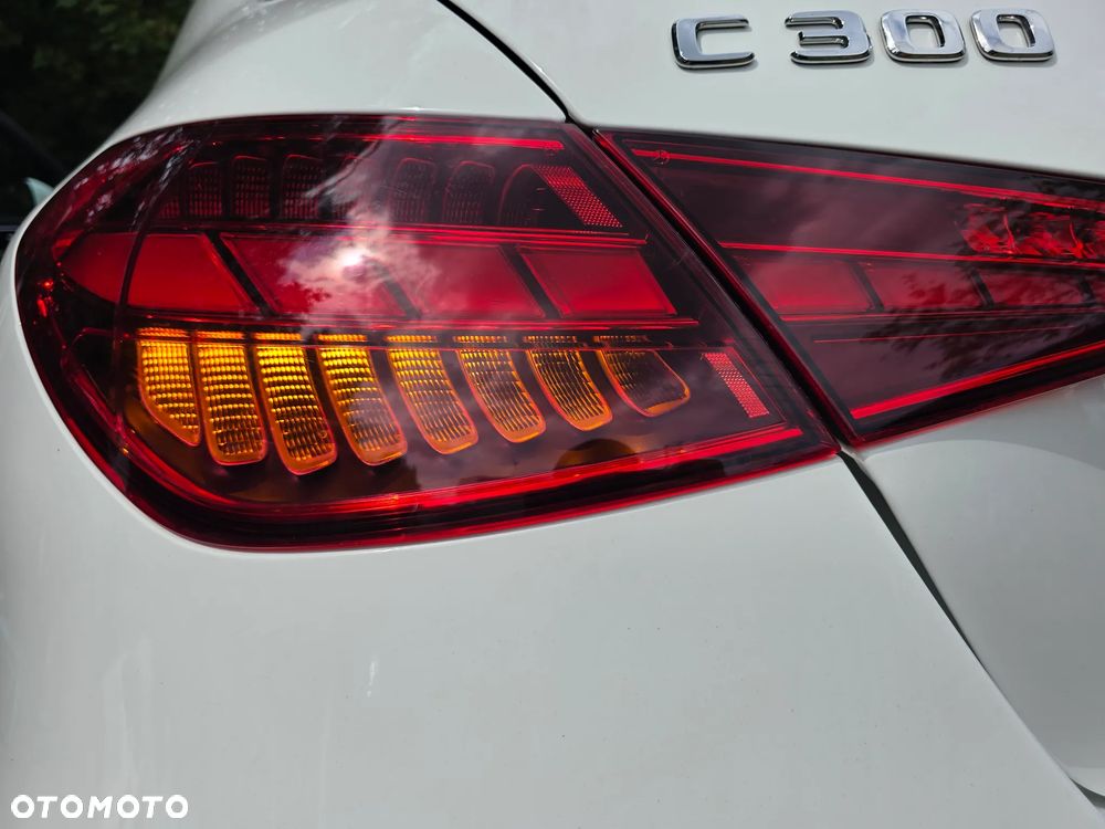 Mercedes-Benz Klasa C 300 mHEV Avantgarde - 21