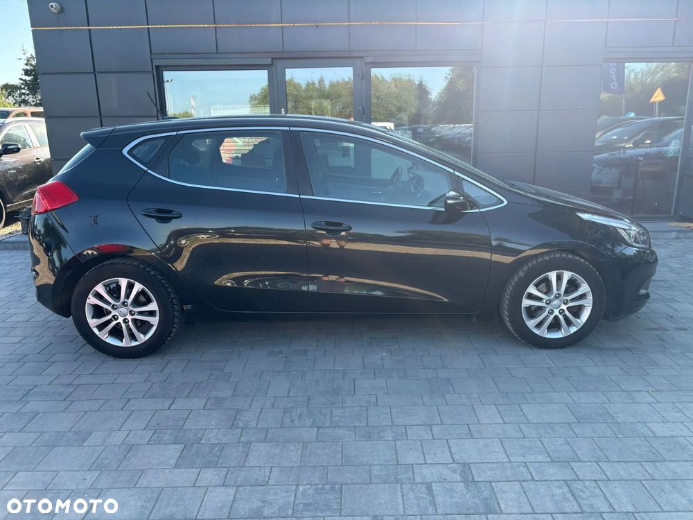 Kia Ceed 1.6 CRDi ISG Vision - 6