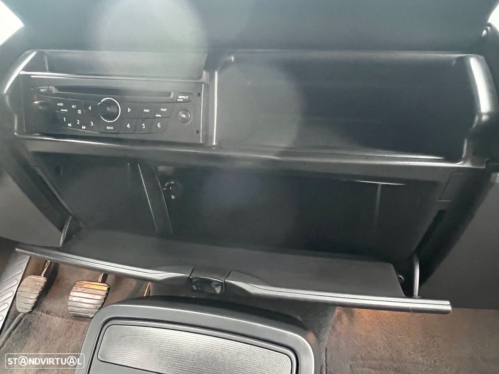 Renault Espace 2.0 dCi SE Travel 7L - 23