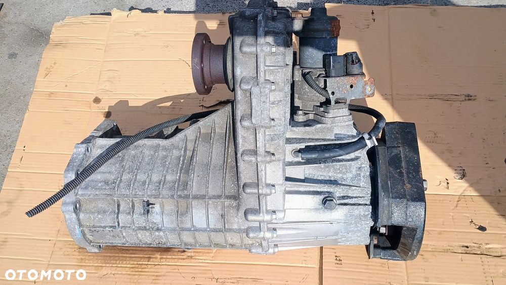 Reduktor most dyfer dyferencjał VW TOUAREG Audi Q7 0AD341601C