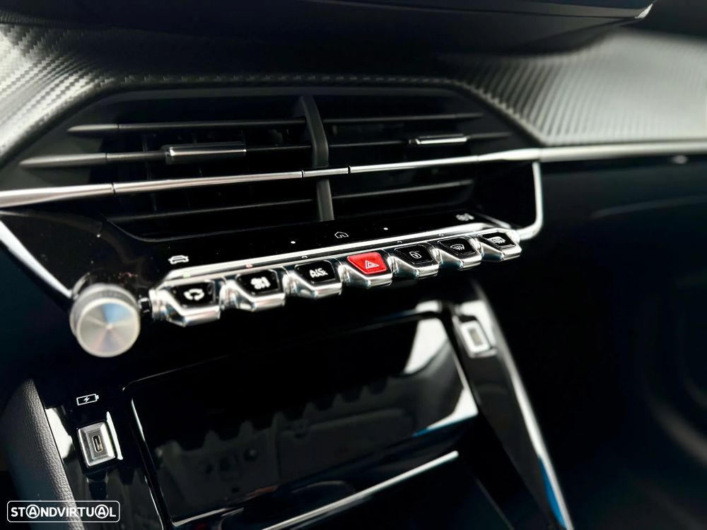 Peugeot 208 1.2 PureTech Allure - 23