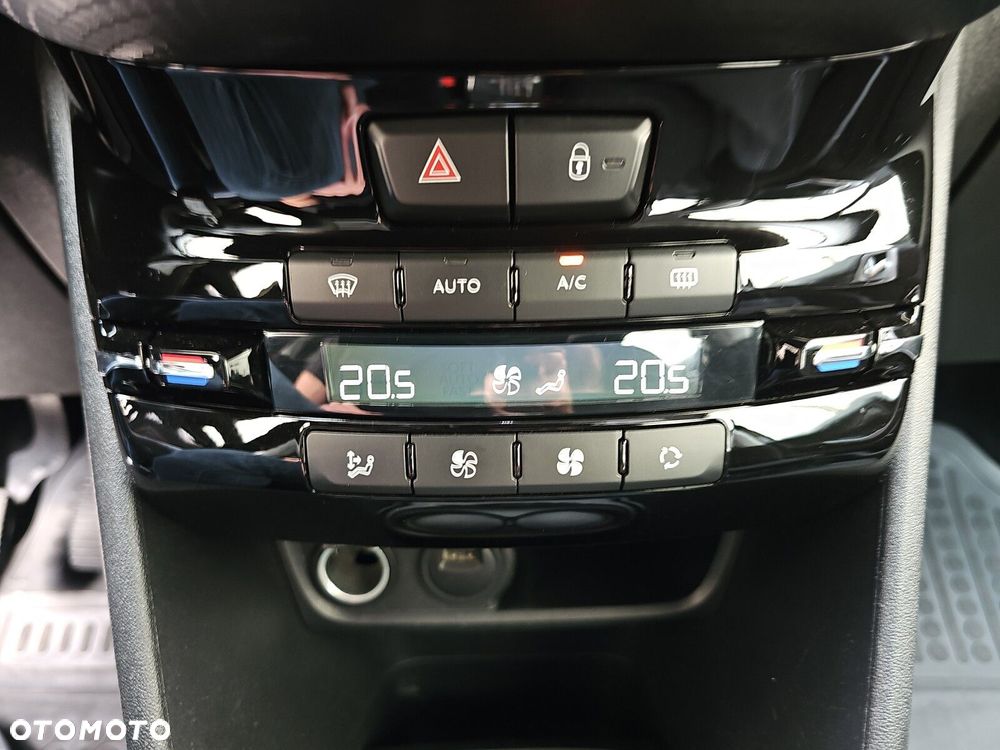 Peugeot 2008 1.2 Pure Tech GPF Active S&S - 26