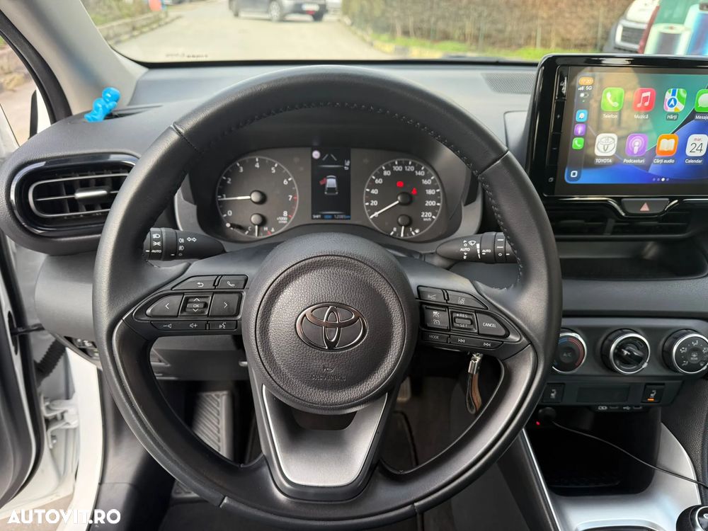 Toyota Yaris 1.5 MT Dynamic - 27
