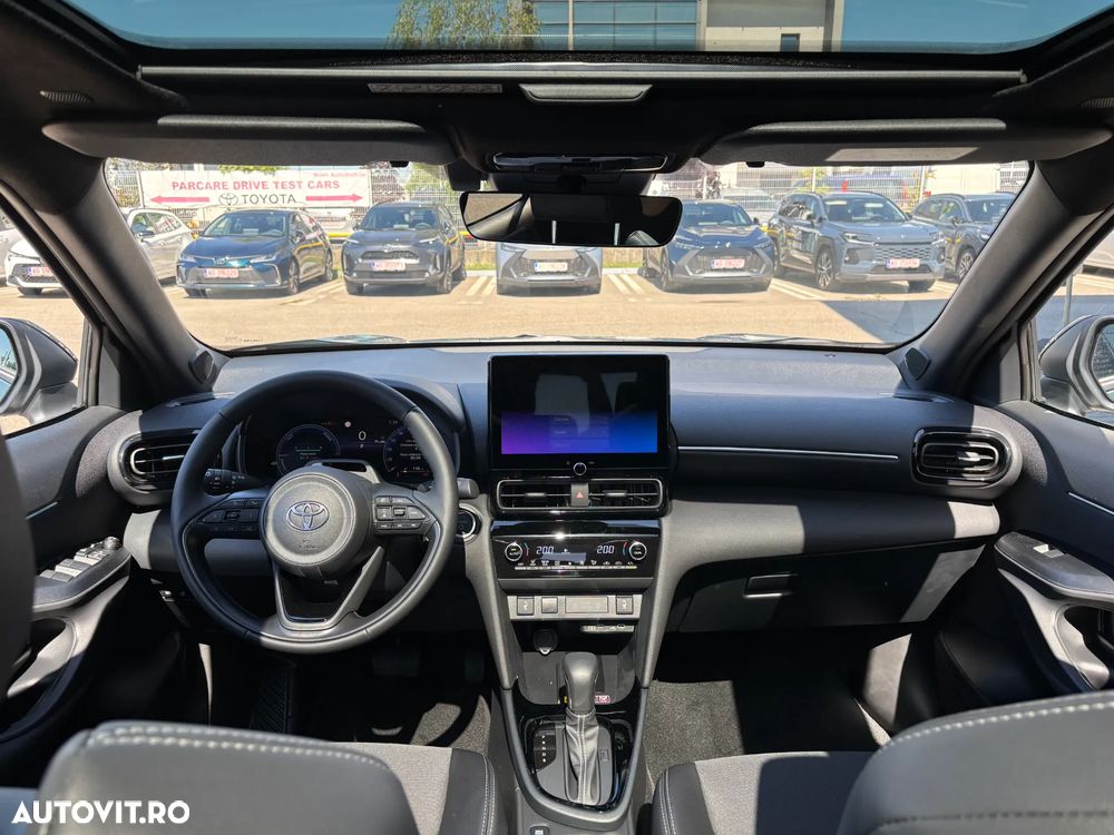 TOYOTA Yaris Cross 2026 — imagine 16