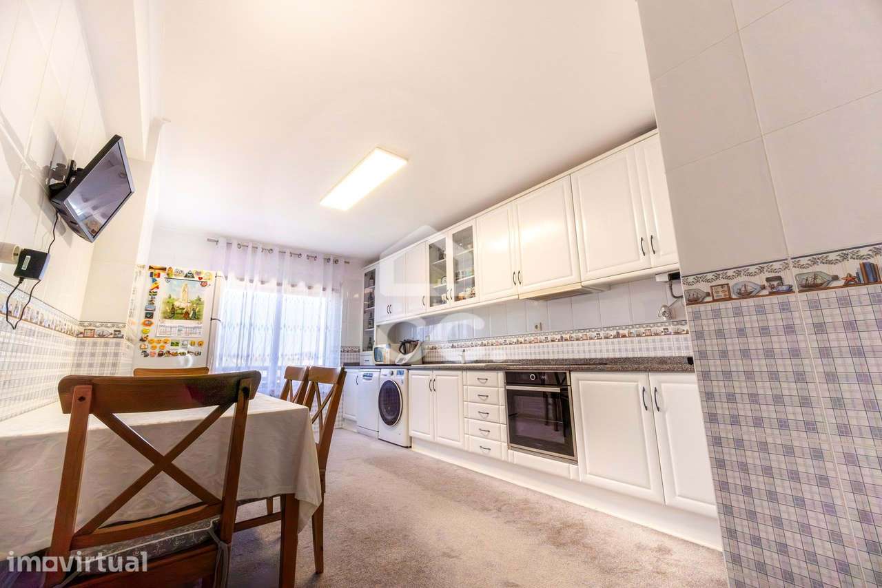 Apartamento T2 no Centro de Cacém - Grande imagem: 5/31