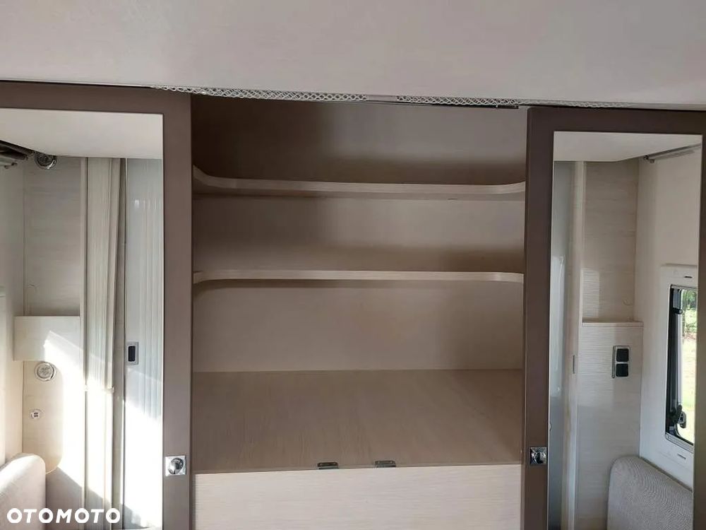 Ford ROLLER TEAM Kronos 5-Osobowy - 20