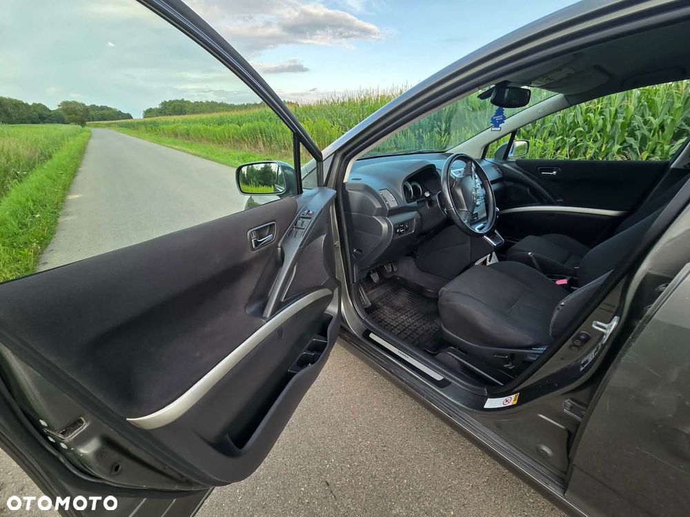 Toyota Corolla Verso - 7