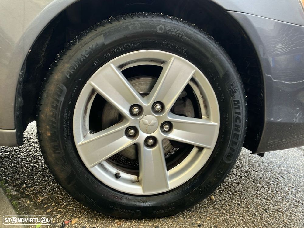 Mitsubishi Lancer 1.5 Invite - 17