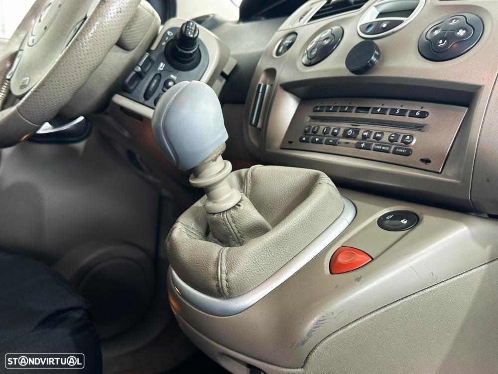 Renault Grand Scénic 1.5 dCi Dynamique S 7L. - 11