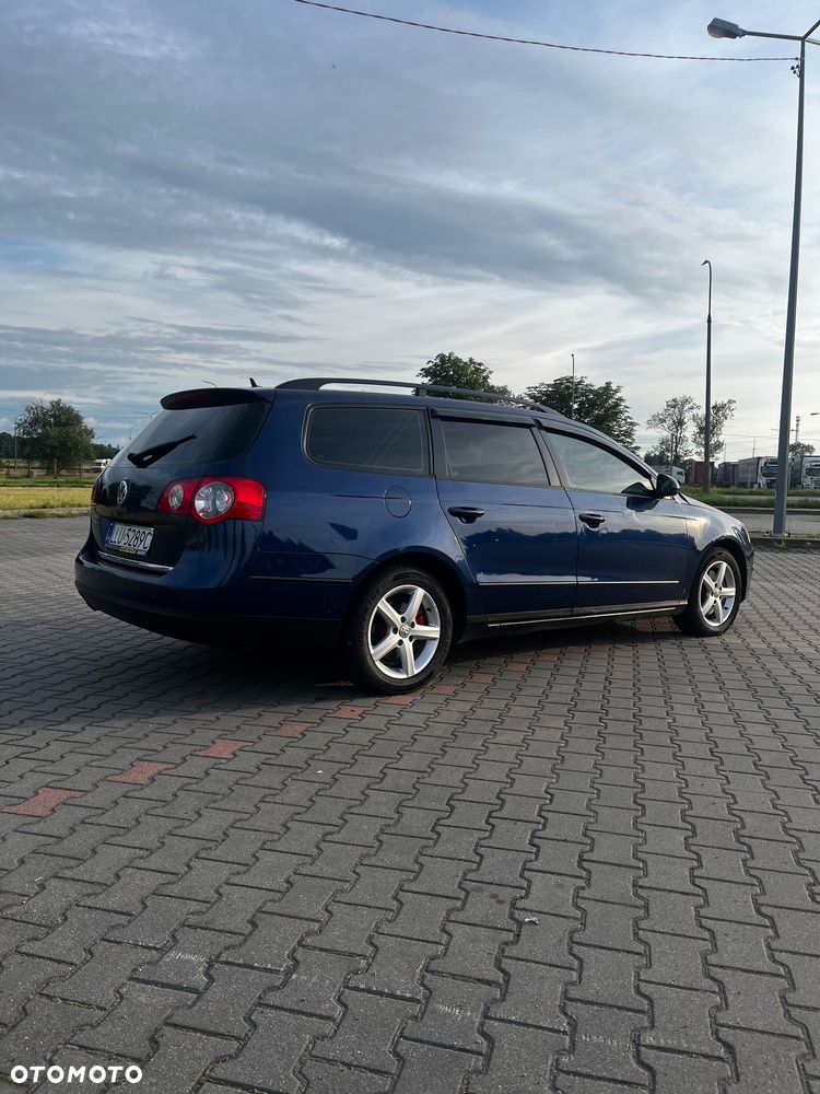 Volkswagen Passat 1.9 TDI Comfortline - 4