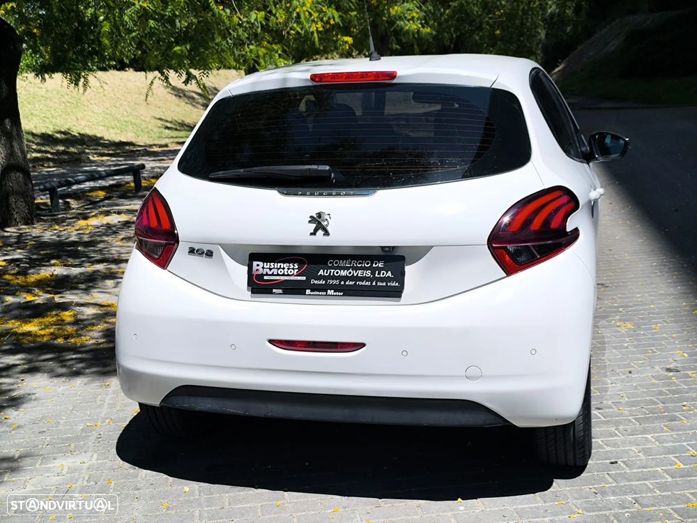 Peugeot 208 1.6 BlueHDi Style - 5
