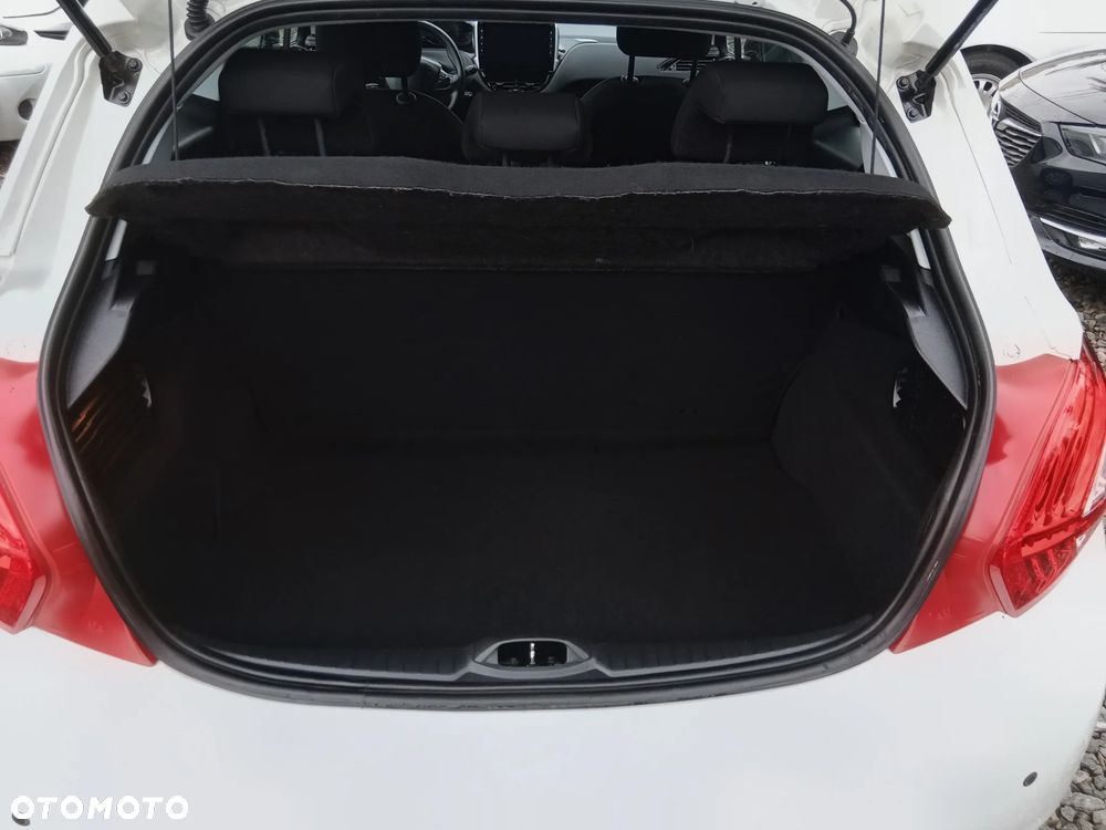 Peugeot 208 68 VTI Active - 14