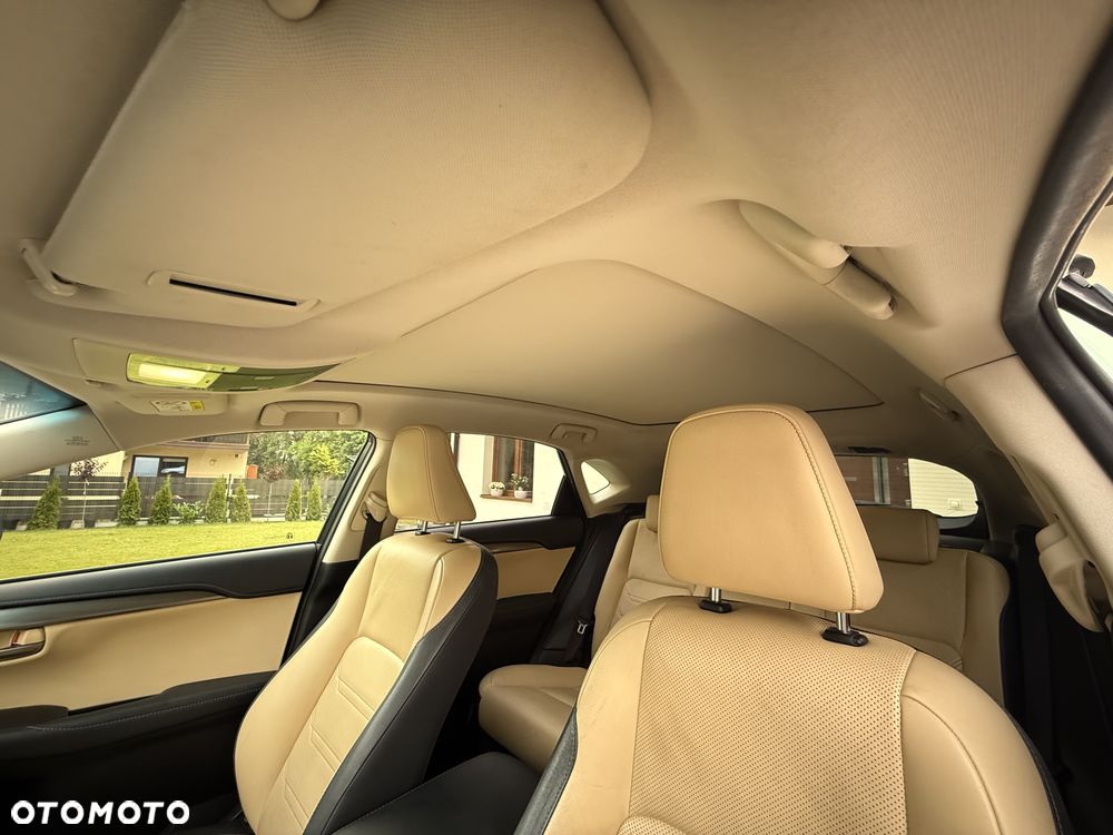 Lexus NX 200t Prestige AWD - 18
