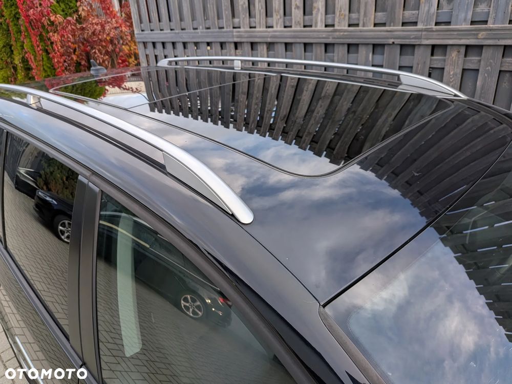 Volkswagen Touran 2.0 TDI DPF DSG Trendline - 10