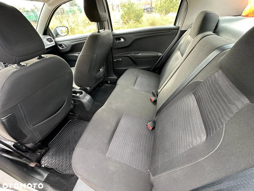 Peugeot 301 1.6 HDi Active - 14