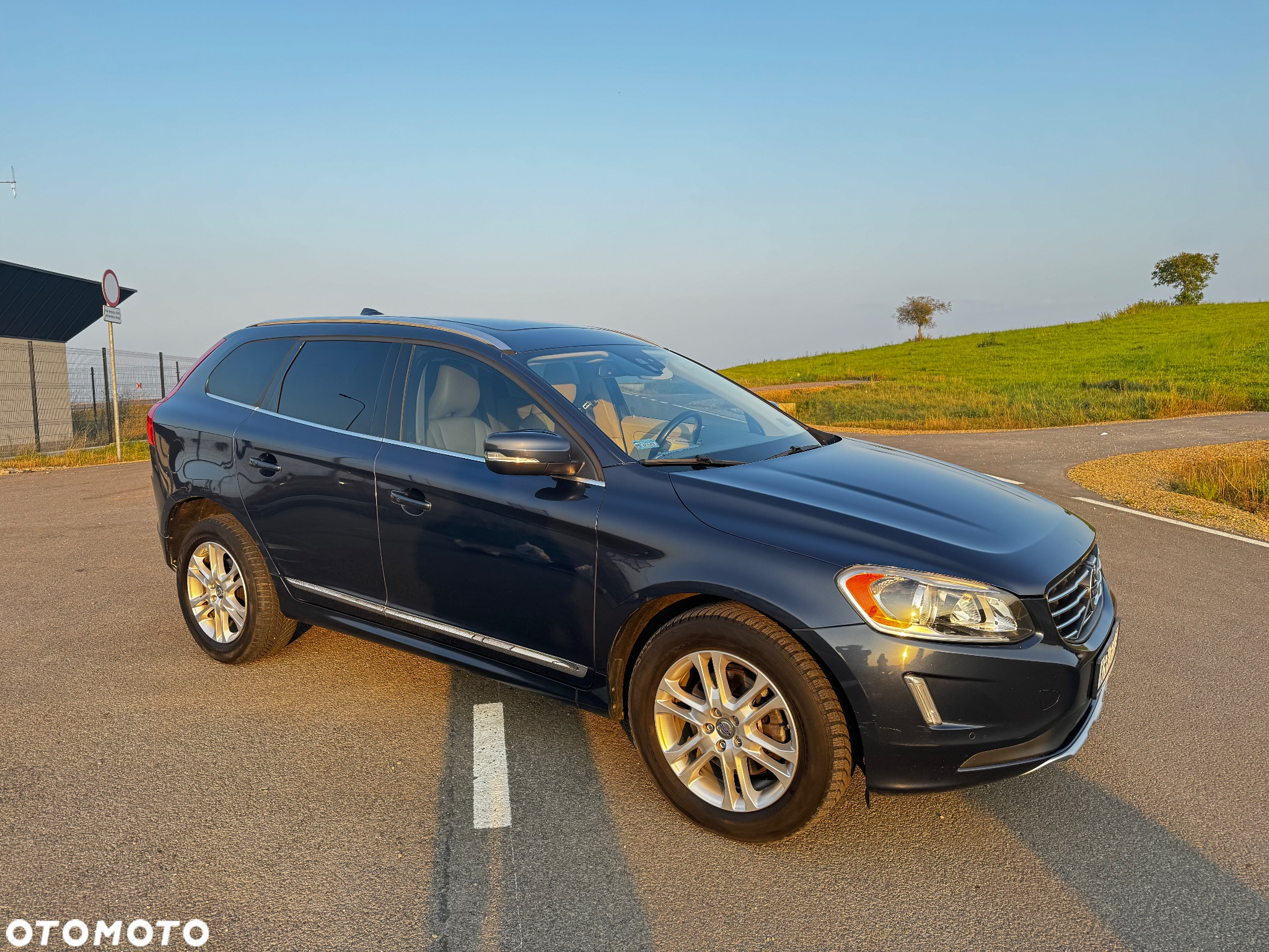 Volvo XC 60 T5 Drive-E Momentum - 5