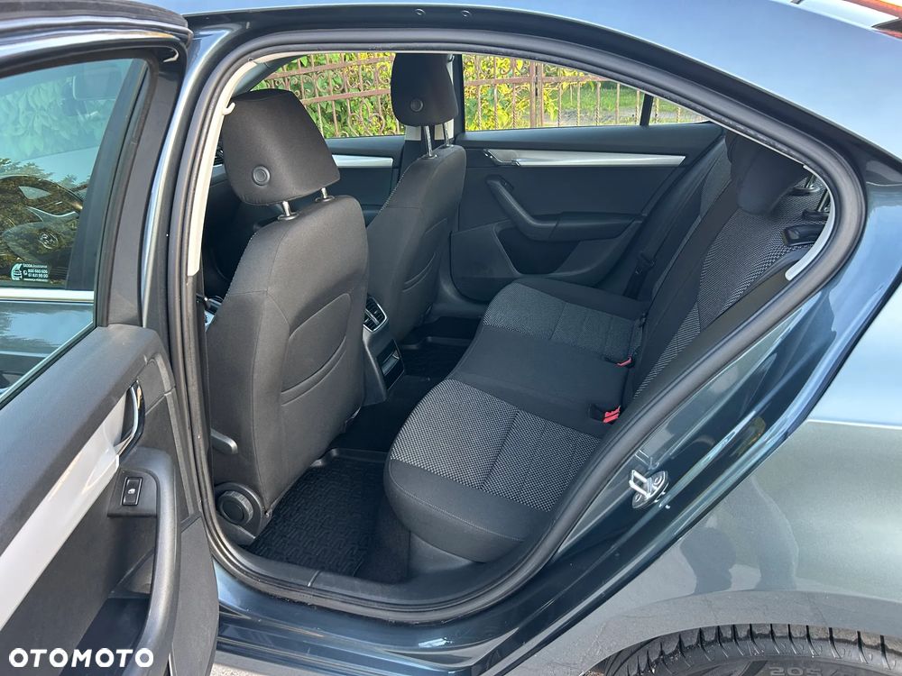Skoda Octavia 1.4 TSI Ambition - 15