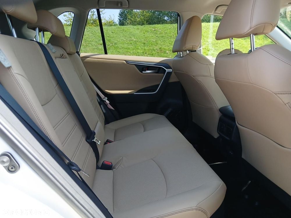 Toyota RAV4 - 17