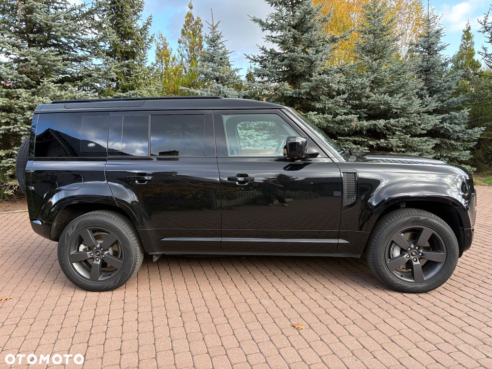 Land Rover Defender 2024 photo 2