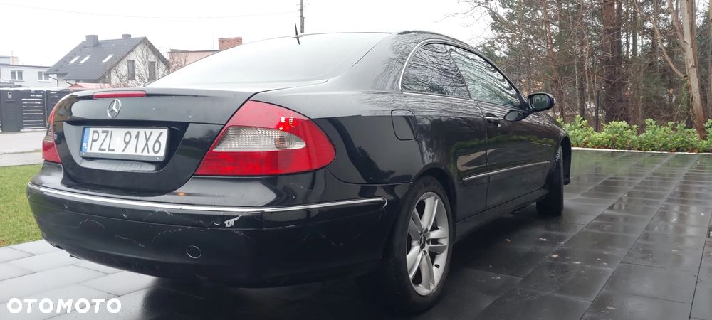 Mercedes-Benz CLK - 4