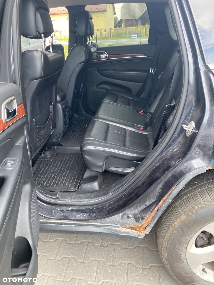 Jeep Grand Cherokee - 16