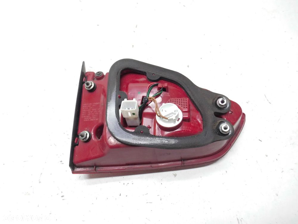 LAMPA W KLAPĘ 92404-A23 KIA CEED II KOMBI PRAWA TYLNA LED ORYGINAŁ - 5