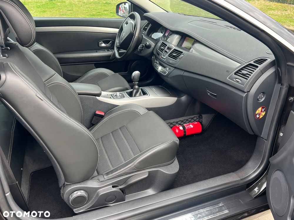 Renault Laguna dCi 110 FAP Emotion - 24