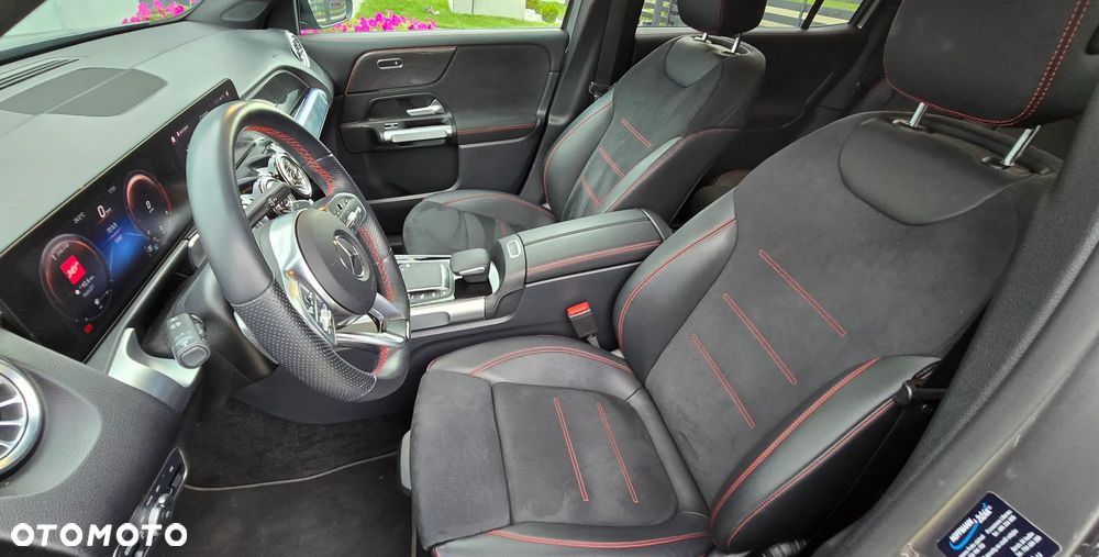 Mercedes-Benz GLB 250 8G-DCT AMG Line - 32