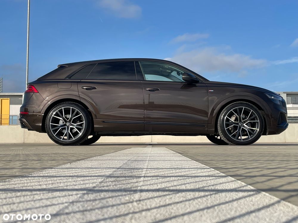 Audi Q8 SUV TFSI quattro 250 kW tiptronic S line business - 11