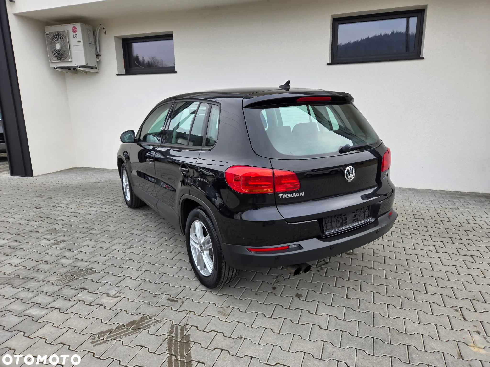 Volkswagen Tiguan - 4