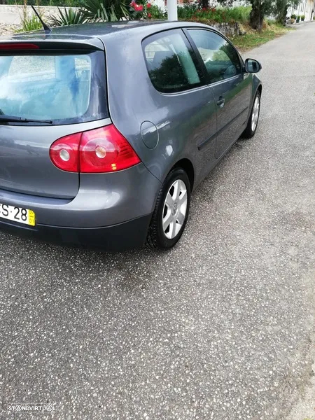 VW Golf 1.9 TDi 6V Trendline AC - 6
