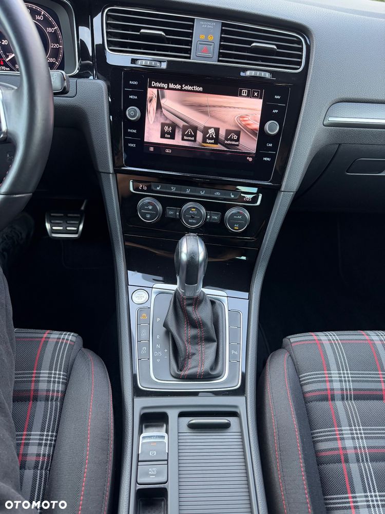 Volkswagen Golf GTI (BlueMotion Technology) DSG - 20