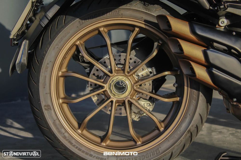 MV Agusta Turismo Veloce Lusso SCS - 17