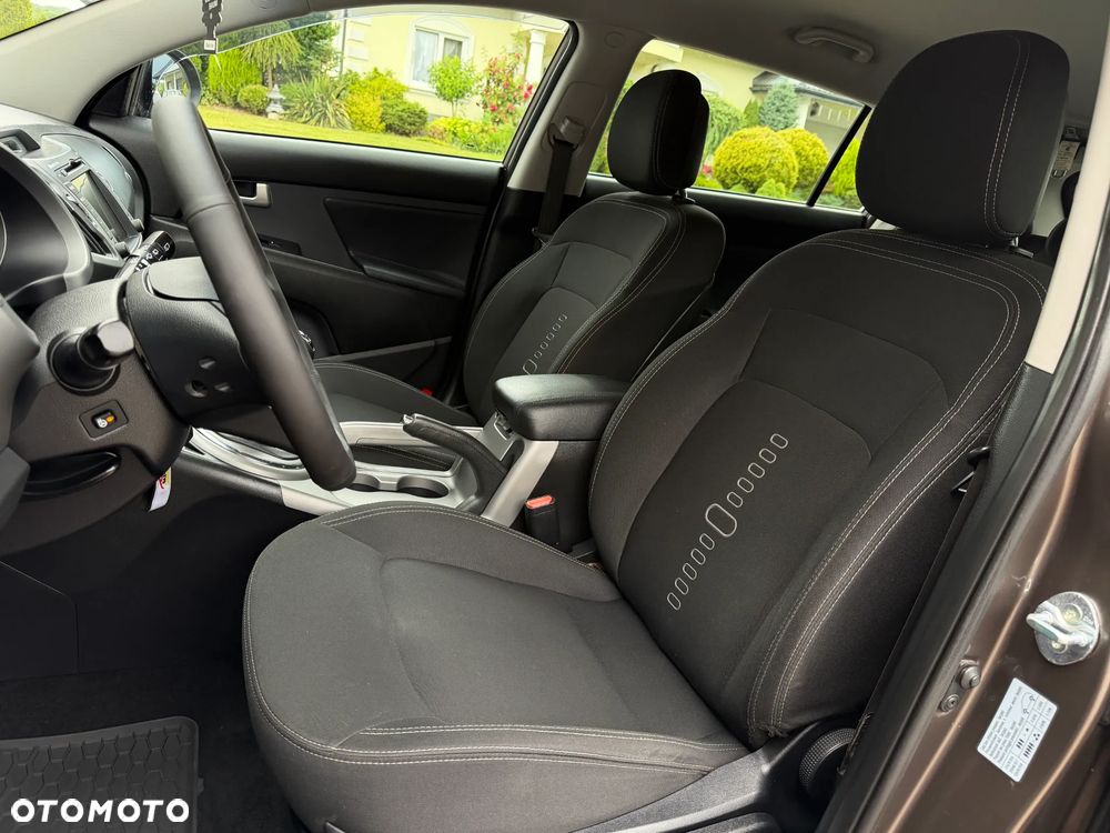 Kia Sportage 2.0 CRDI 4WD Fifa World Cup Edition - 25