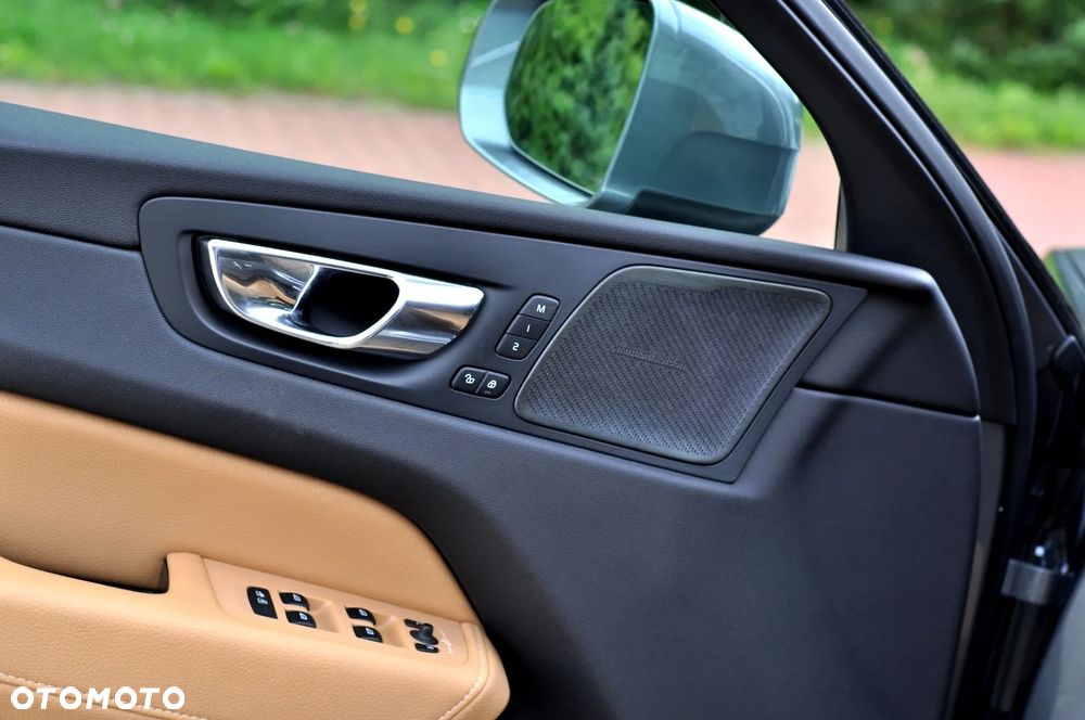 Volvo XC 60 D4 Inscription - 19