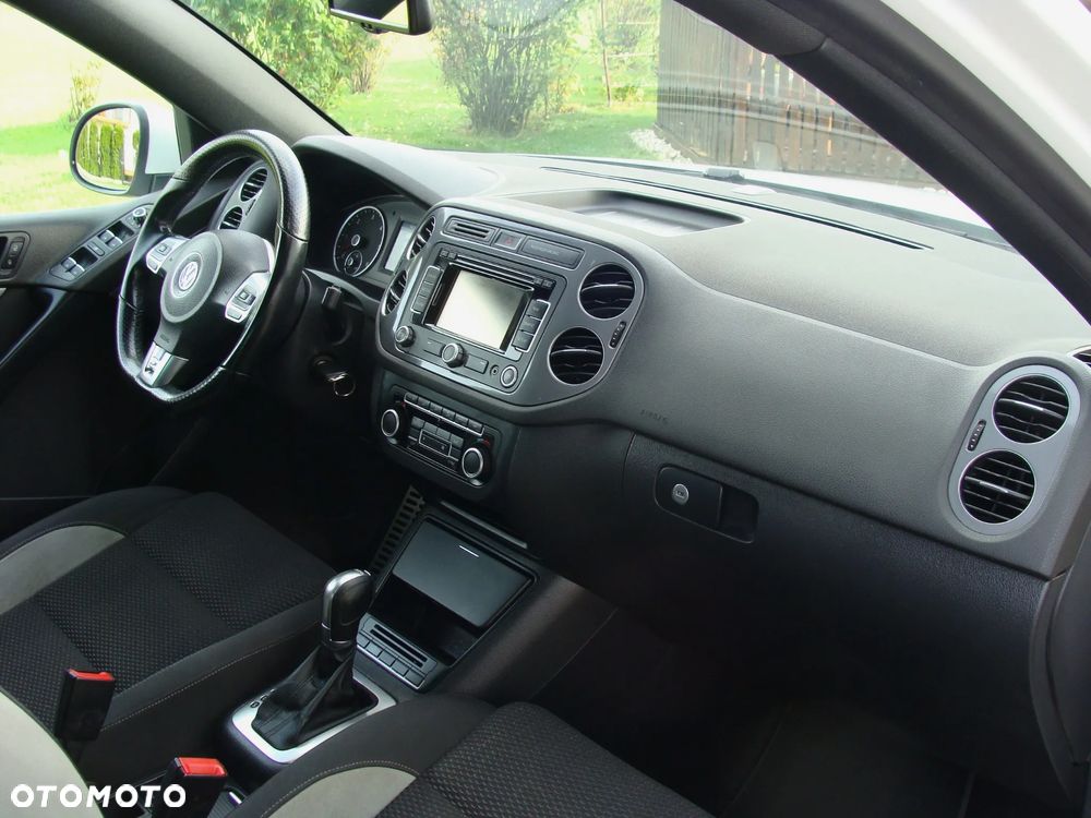 Volkswagen Tiguan 2.0 TDI 4Mot R-Style DSG - 8