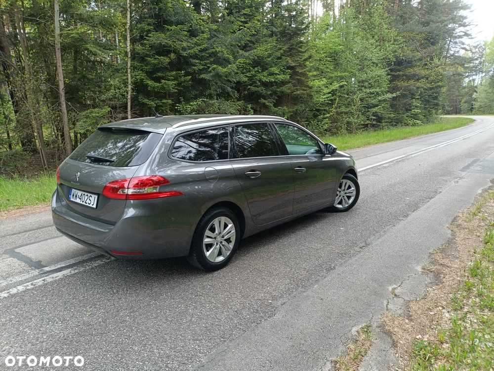 Peugeot 308 1.6 BlueHDi Allure S&S - 28