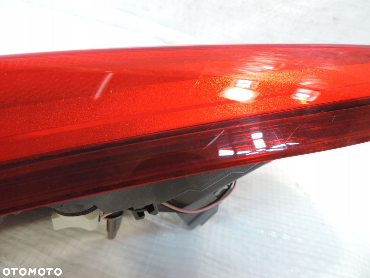 LAMPA TYŁ KLAPY PRAWA FORD FOCUS MK4 HB JX7B-13A602-EE - 4