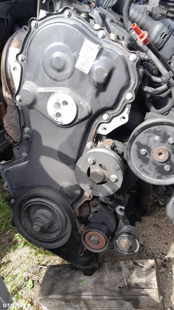 Vivaro Trafic 2010r silnik,karoserja,kola może komuś coś się przyda - 3