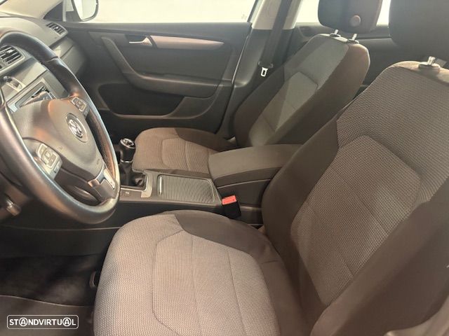 VW Passat 1.6 TDI BlueMotion - 9