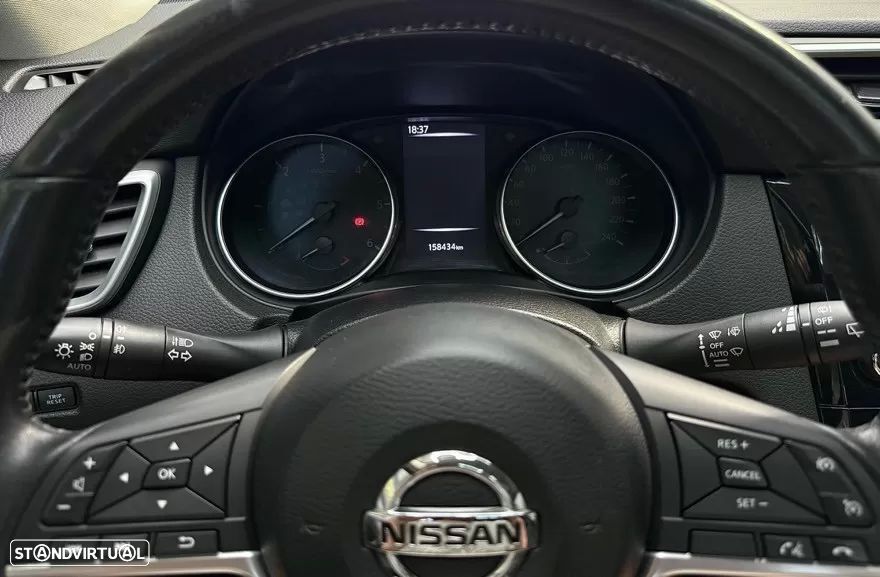 Nissan Qashqai 1.5 dCi N-Connecta - 10