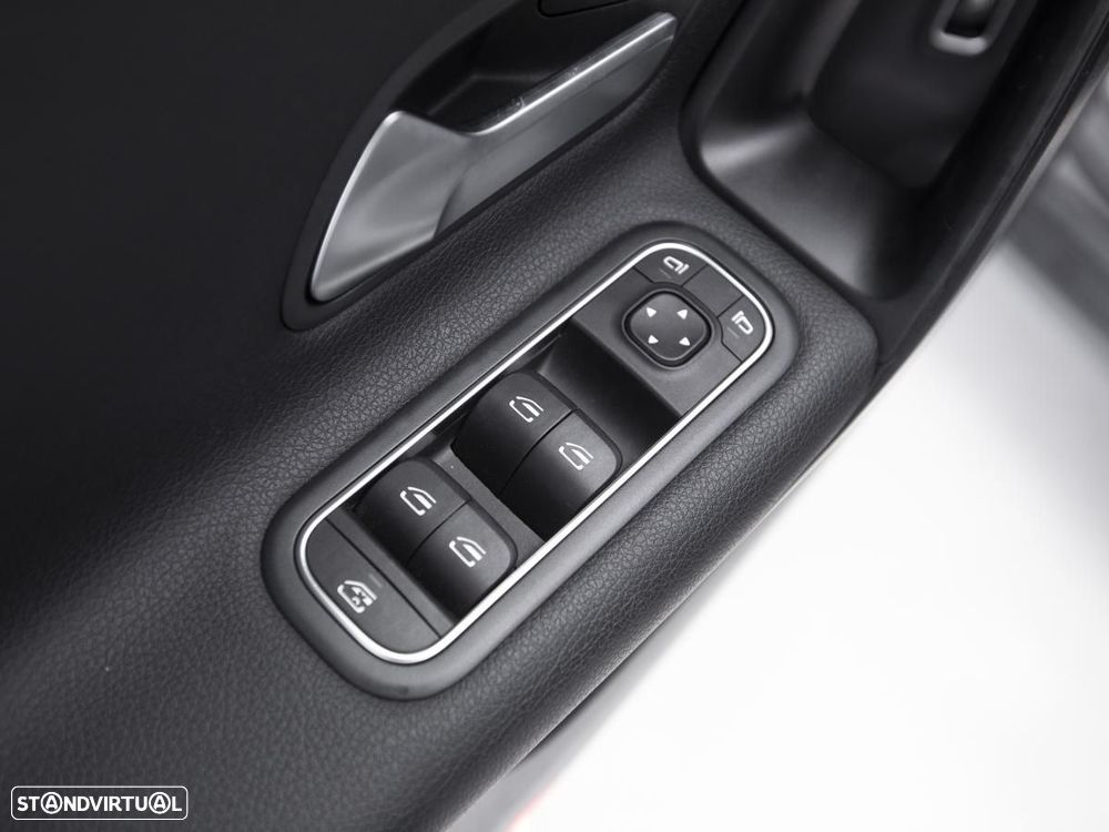 Mercedes-Benz CLA 180 d Business Solutions Frota Aut. - 14