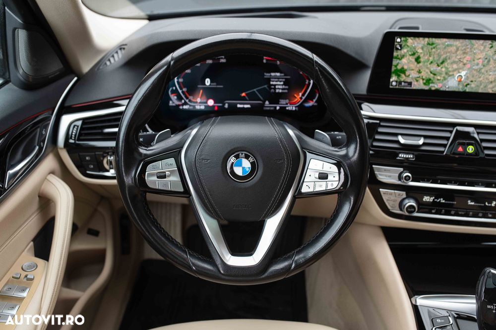 BMW Seria 5 520d xDrive AT - 15