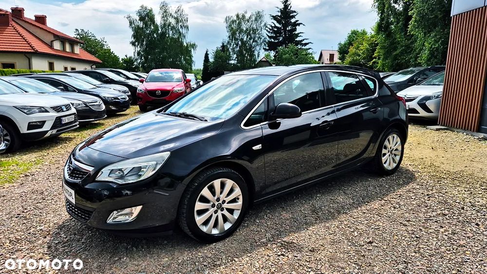 Opel Astra 1.4 T Cosmo - 24