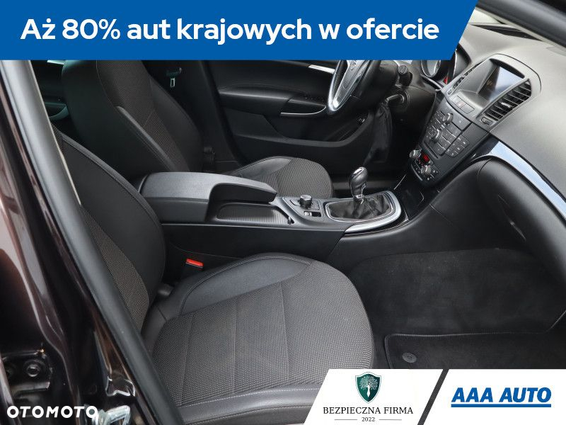 Opel Insignia - 10